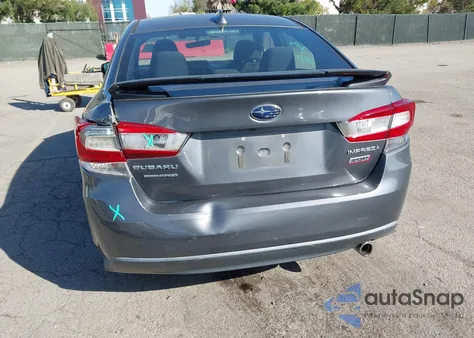 2018 Subaru Impreza 2.0I Sport z USA, uszkodzony, nr VIN 4S3GKAM66J3609462